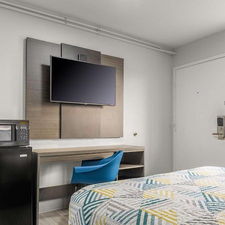Home 6 Motel โทพิกา ภายนอก รูปภาพ