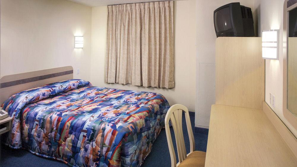 Home 6 Motel โทพิกา ภายนอก รูปภาพ